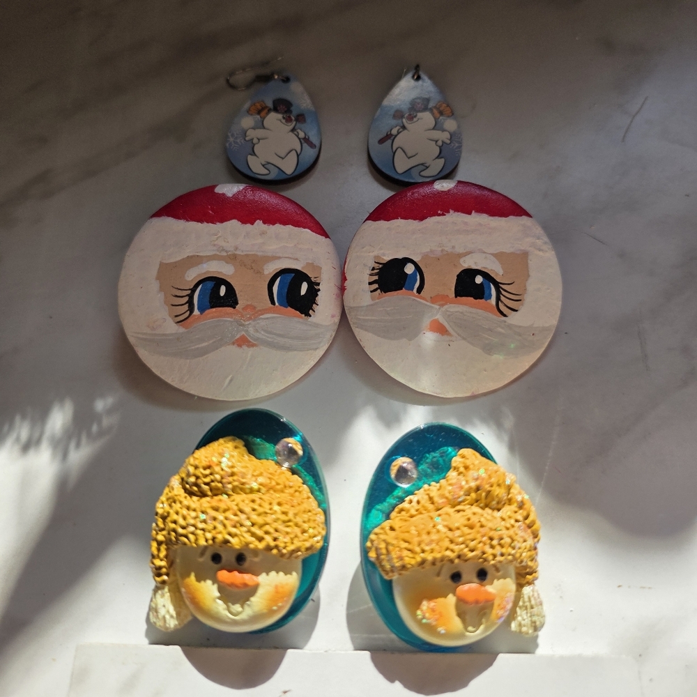 Festive Santa and Snowman Earrings Set
